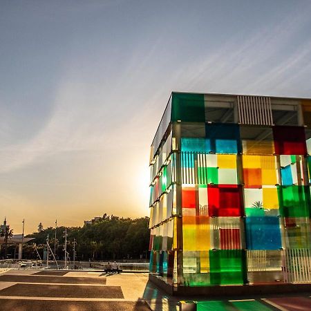 Family Apartment Malaga Bagian luar foto